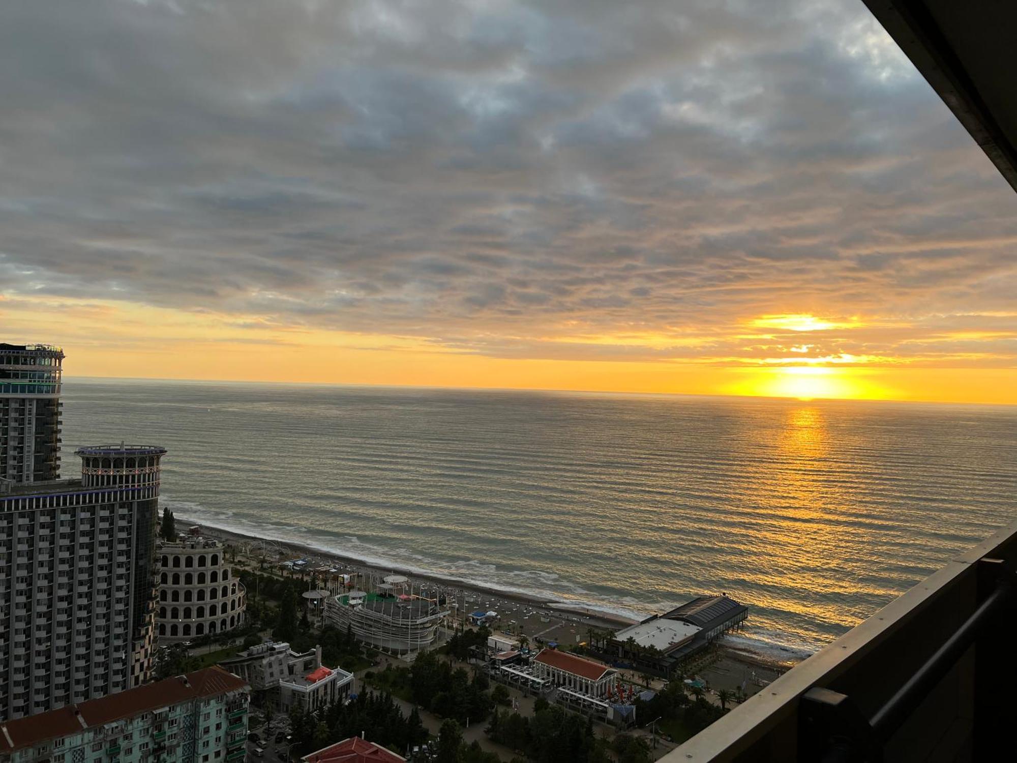Orbi City Seaview 바투미 외부 사진